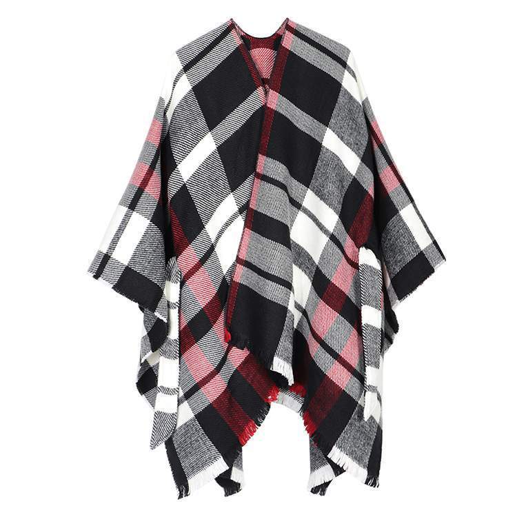 Cashmere cape and belt