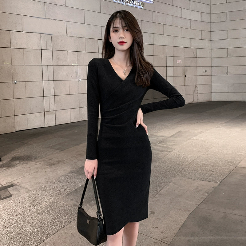 Fall/Winter Slim Slim Looking Beautiful V-neck Knitted Dress