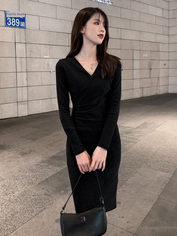 Fall/Winter Slim Slim Looking Beautiful V-neck Knitted Dress